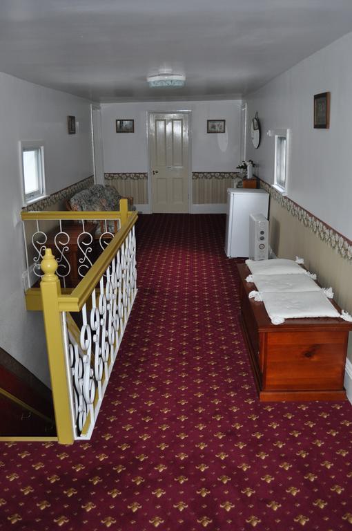 Roslyn House Bed & Breakfast Bushy Park Екстериор снимка